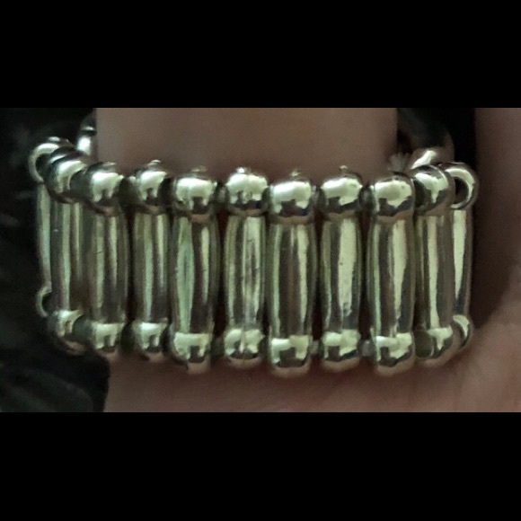 Ring - Picture 2 of 2